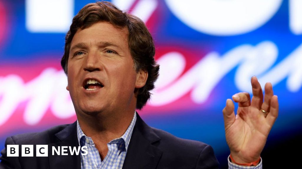 Who is Tucker Carlson, the man interviewing Vladimir Putin?